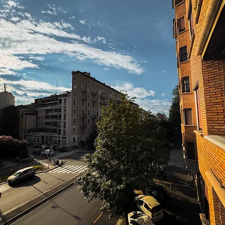 Cozy Apartment In Via Washington Freshly Renovated Milan Exterior photo